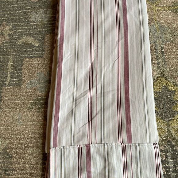 London Fog Candy Cane Stripes Design Bed Flat Top Sheet - Picture 3 of 5